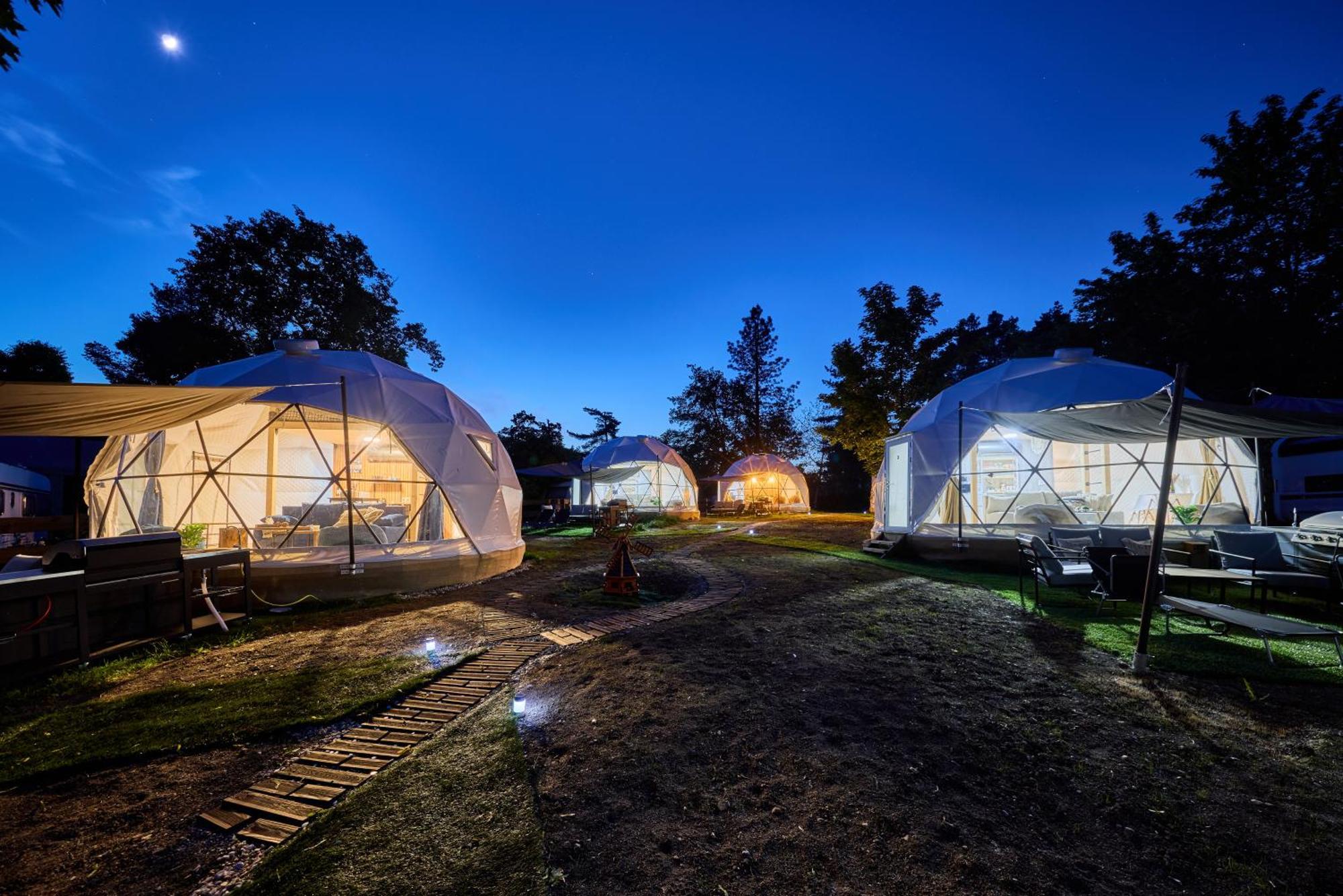 Hotel Glamping Slapy Extérieur photo
