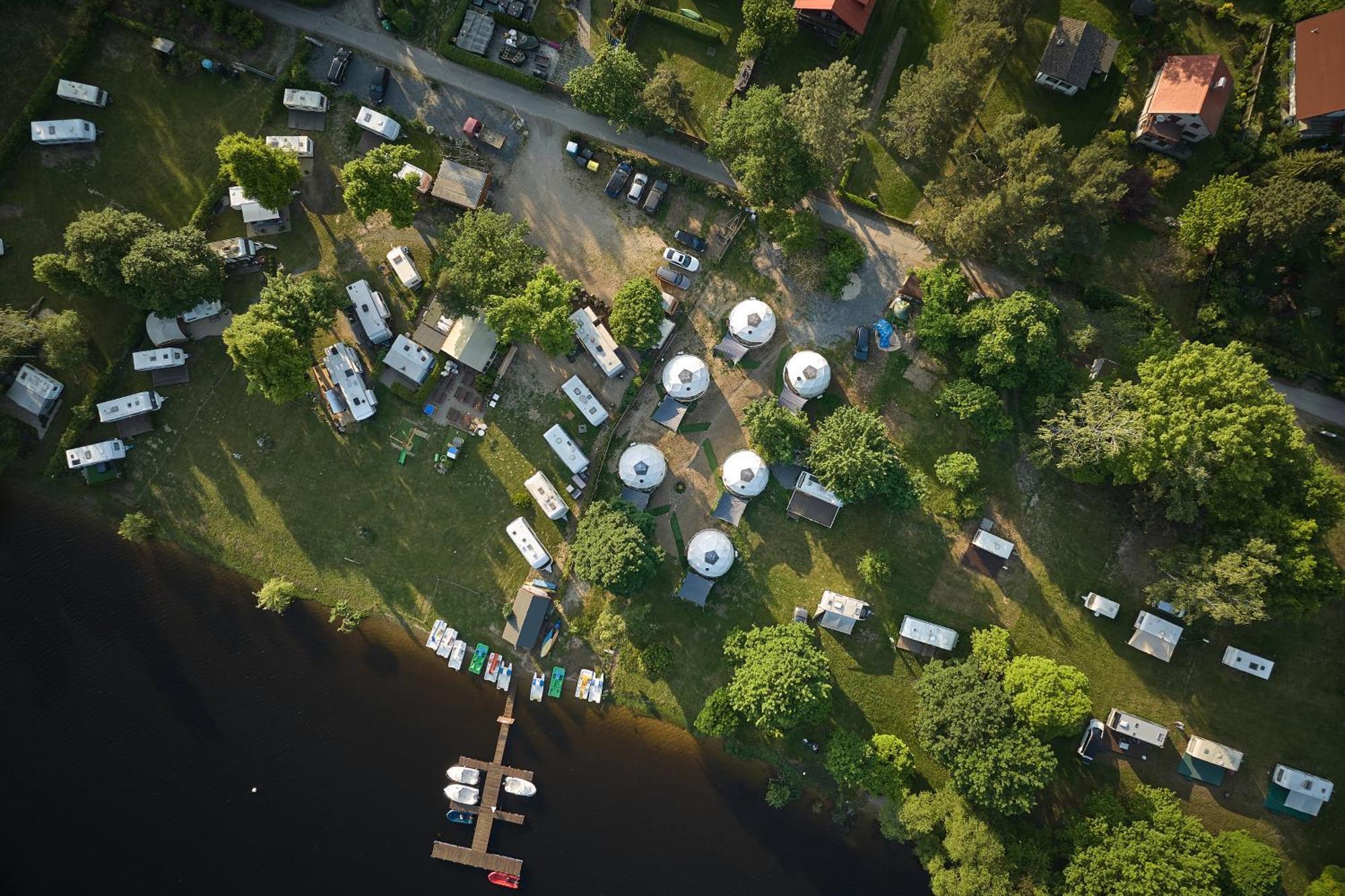 Hotel Glamping Slapy Extérieur photo