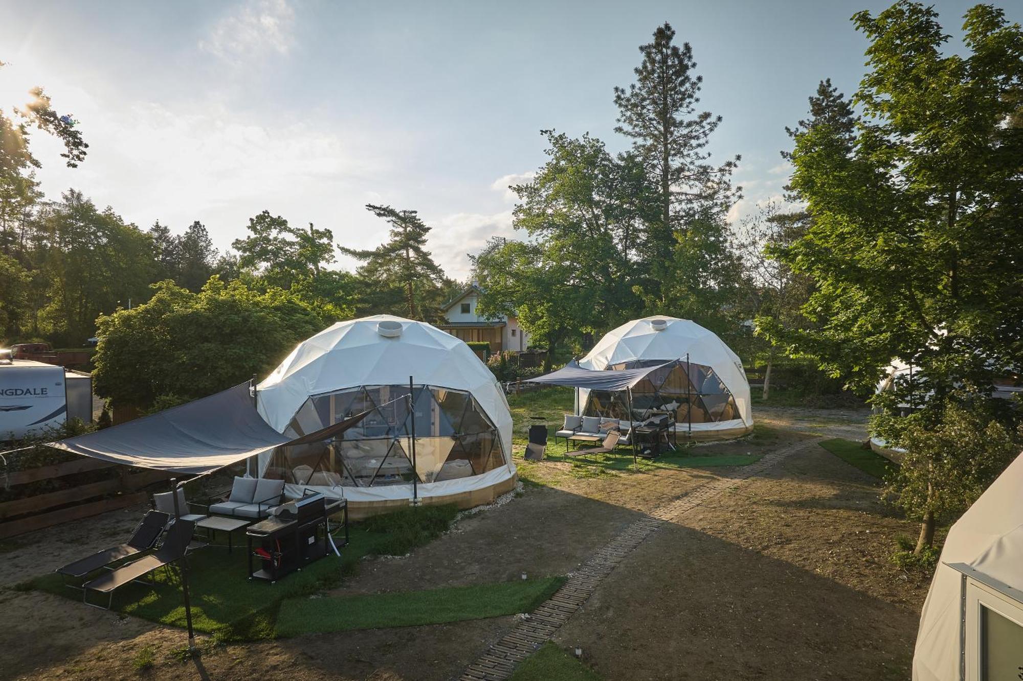Hotel Glamping Slapy Extérieur photo
