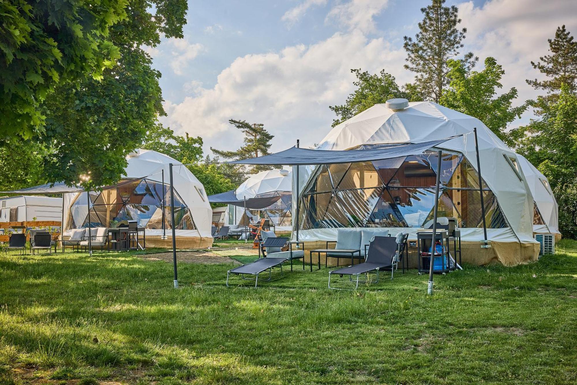 Hotel Glamping Slapy Extérieur photo
